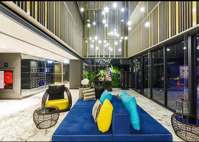 The Deck Patong